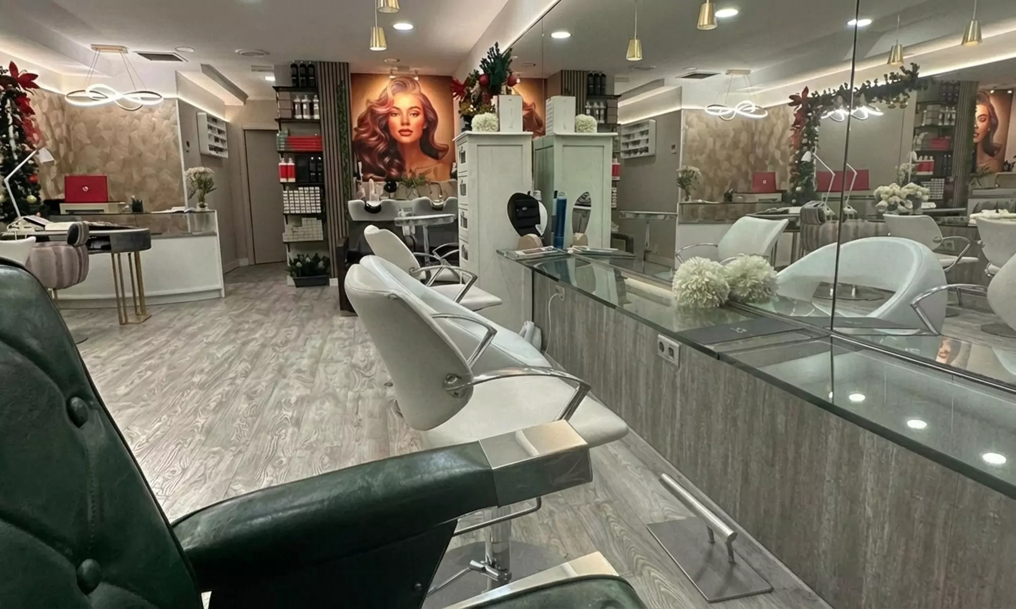 Peluquería con lavado, corte y secado y tinte, mechas o balayage