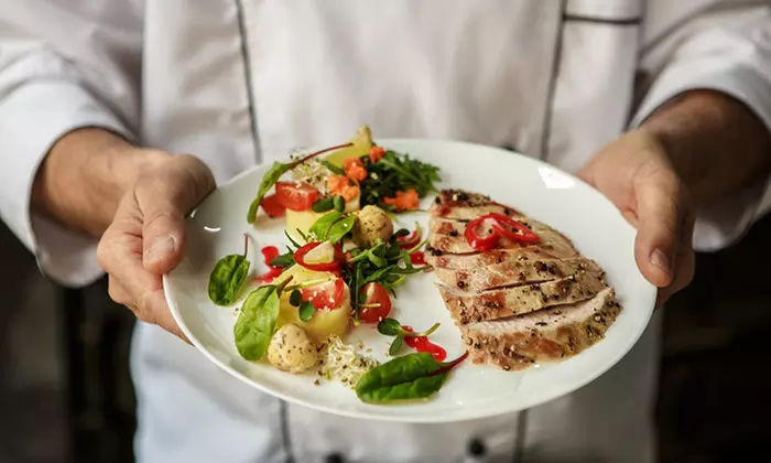 Menú mediterráneo para 2 o 4 con postres y vino con vistas al mar