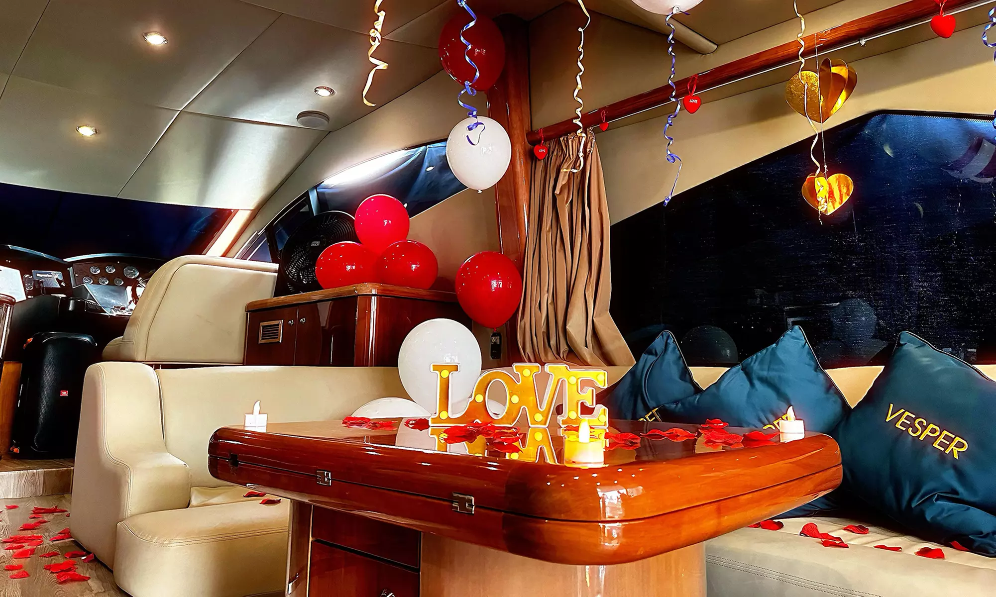 Birthday, Romantic, Bachelor/Bachelorette Party Decorations for Yachts