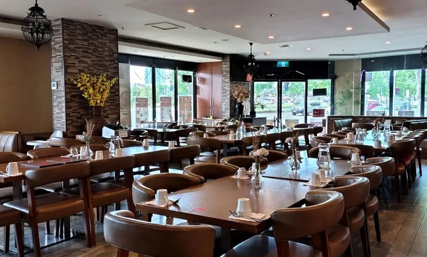 Image 2: 2 or 4 People: Chef's Special Indian Biryani or Mamak Rojak + Drink 