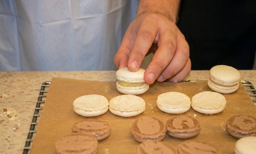 Image 4: Macaron Baking Class