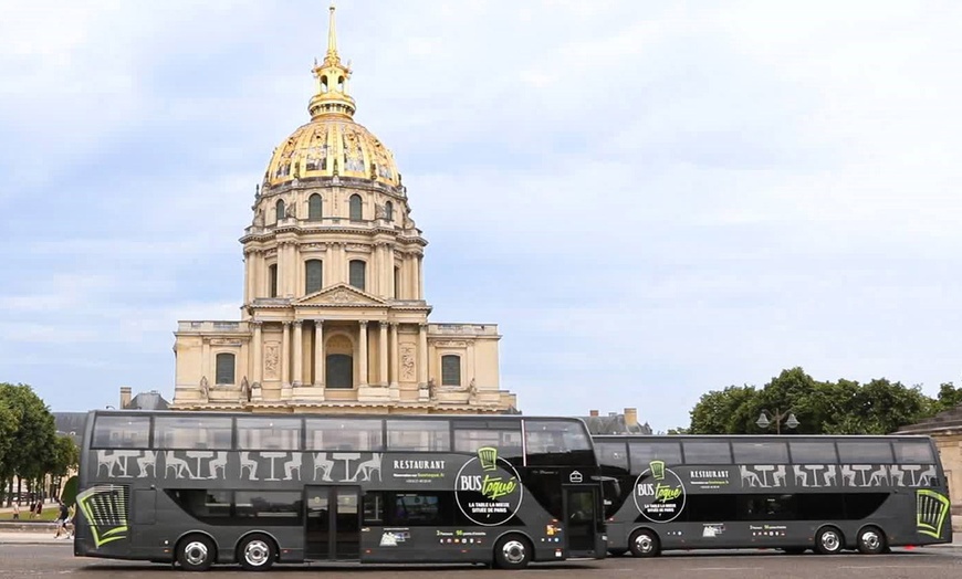 Image 2: Déjeuner ou dîner à bord du bus toqué Champs-Élysées ou St-Germain