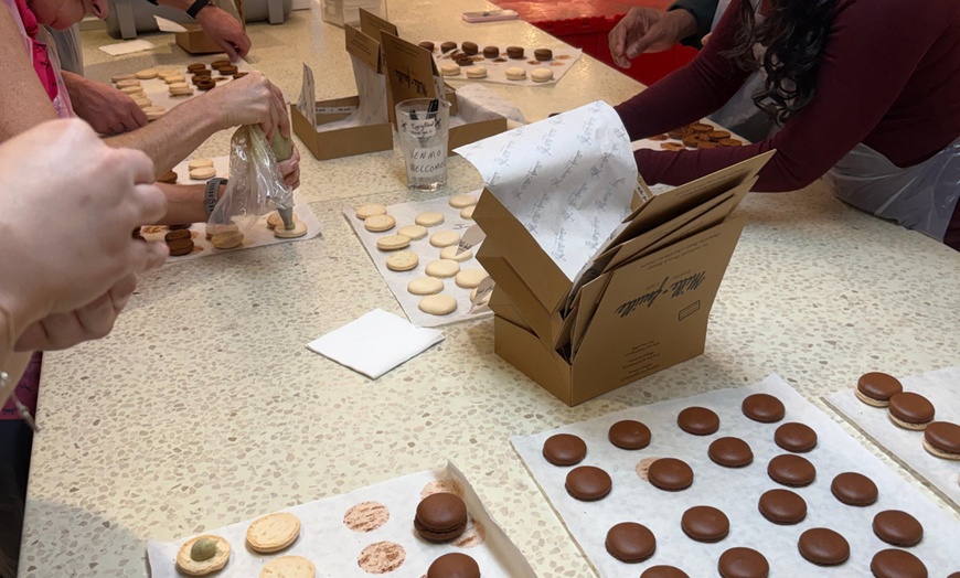 Image 8: Macaron Baking Class