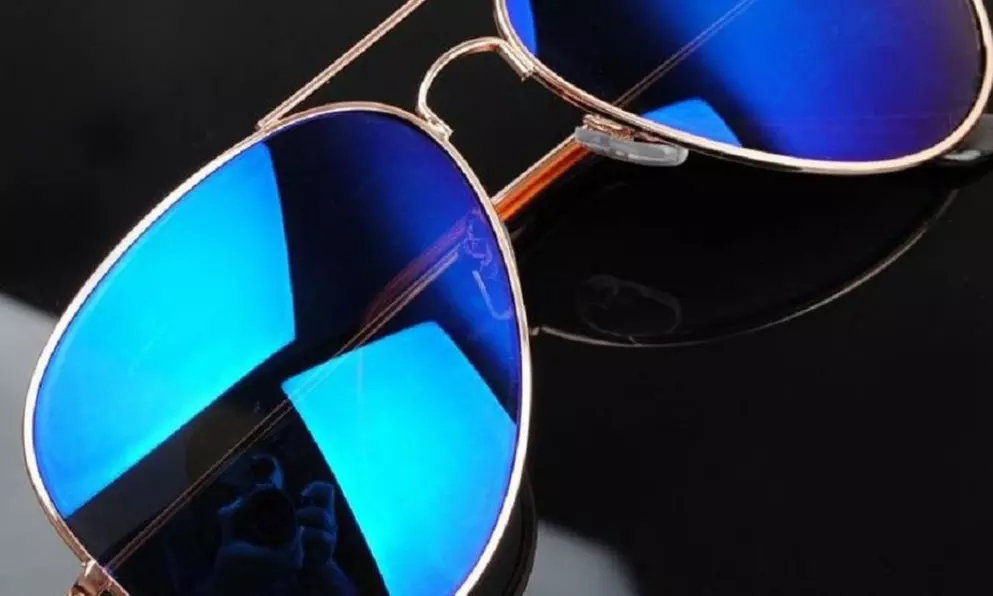 Mirrored Aviator Sunglasses