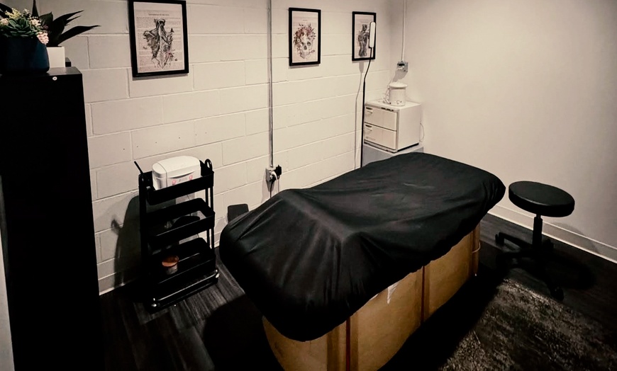 Image 2: Refresh With An Antioxidant Blast Facial Treatment