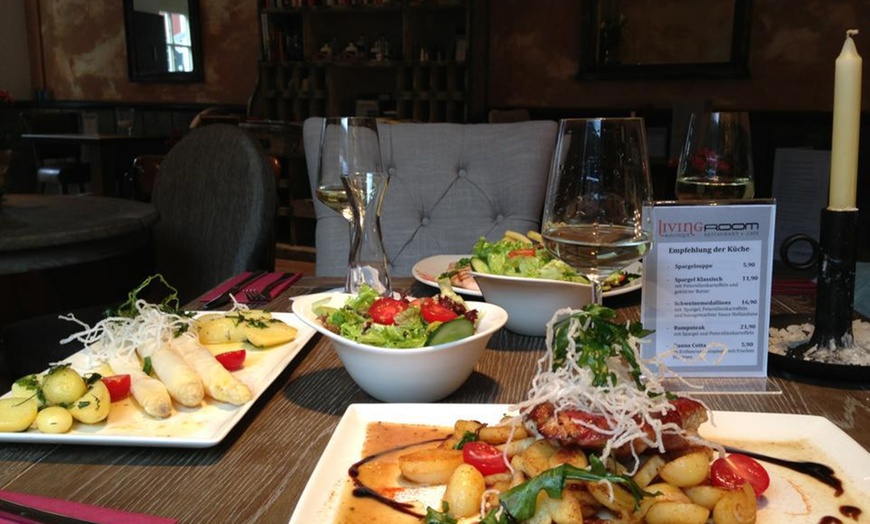 Image 9: Gestärkt in den  Tag starten – Frühstücksplatte für 2 oder 4 Personen