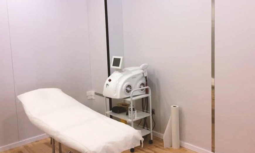 Image 10: 1, 2 o 3 sesiones de masaje relajante de 45 o 60 minutos para 1