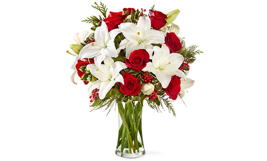 Image 3: ProFlowers Same Day Festive Christmas Flower Bouquets Up to 18% Off 