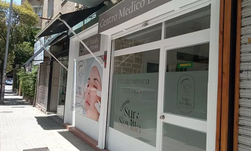 Mesoterapia facial o capilar, o infiltración facial con exosomas