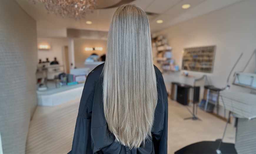 Image 4: Style Your Look with Expert Haircuts with Partial or Full Highlights in a Serene Atmosphere (Up to 63% Off)
