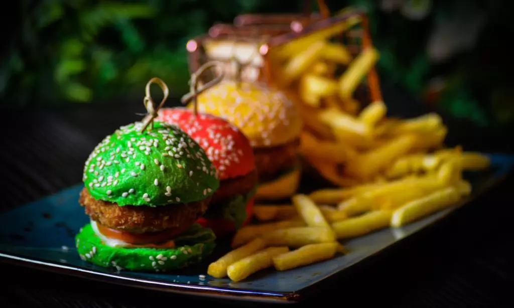 Dine Your Way – Spend AED 200, 300, 500, or 1000 on Food & Beverages