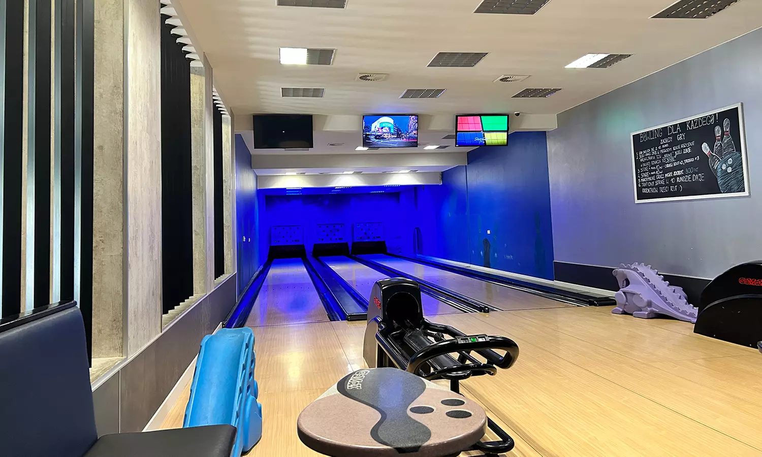 Ekscytujący bowling: godzinne wynajęcie toru dla maks. 6 osób
