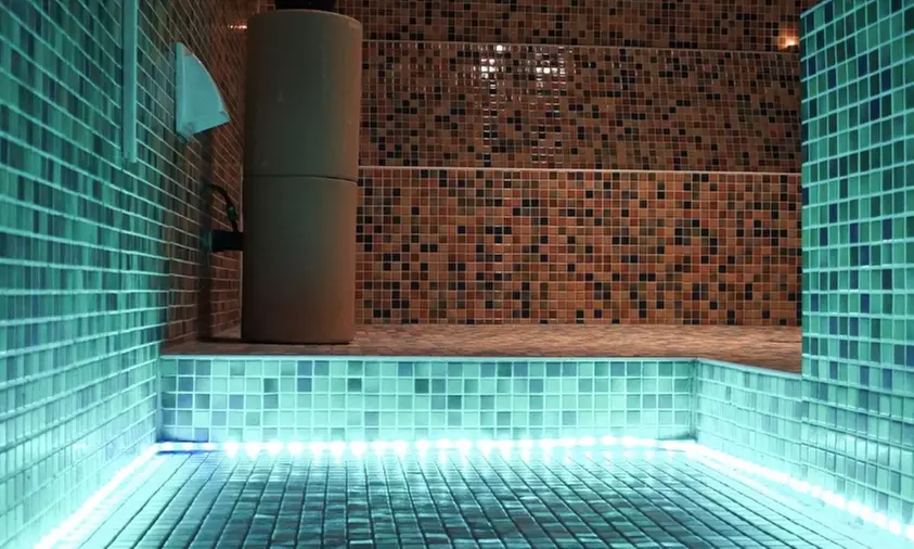 Massage nach Wahl & Salzgrotten-Aufenthalt für 2 Personen