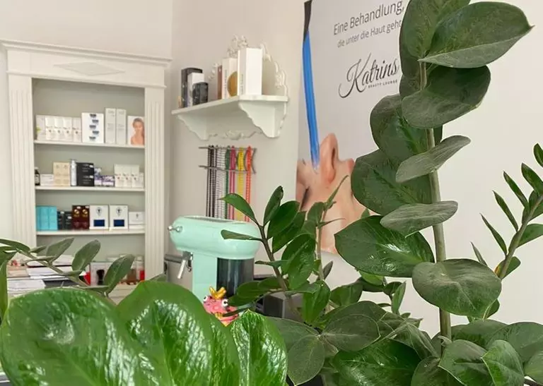 Strahlende Haut & Tiefenpflege: wähle ein Beauty-Treatment für 1 Pers.