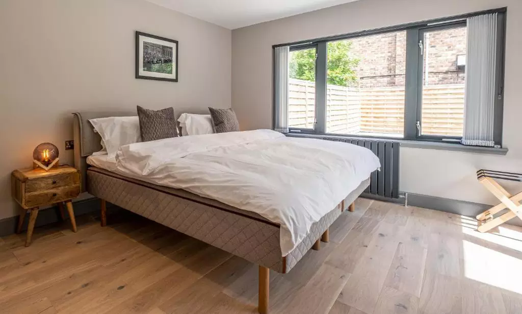 Fife: 1-3 Nights Stay with Prosecco and Late Checkout