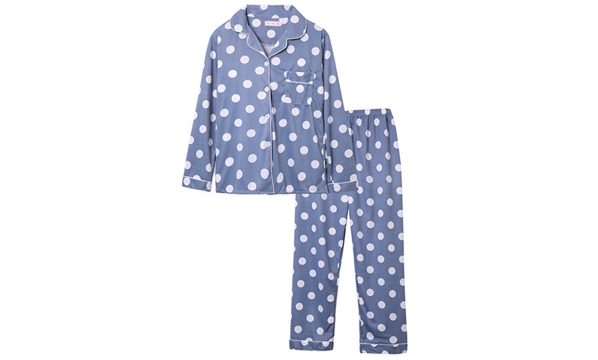 Image 4: Long-Sleeve Polka Dot Pyjamas