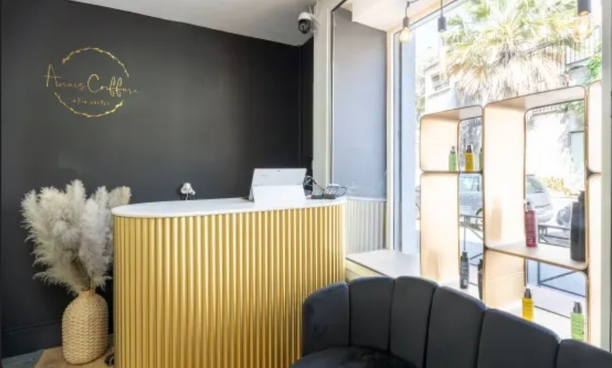 Image 2: Jusqu'à 46% de remise sur Lissage brésilien chez Anais Coiffure