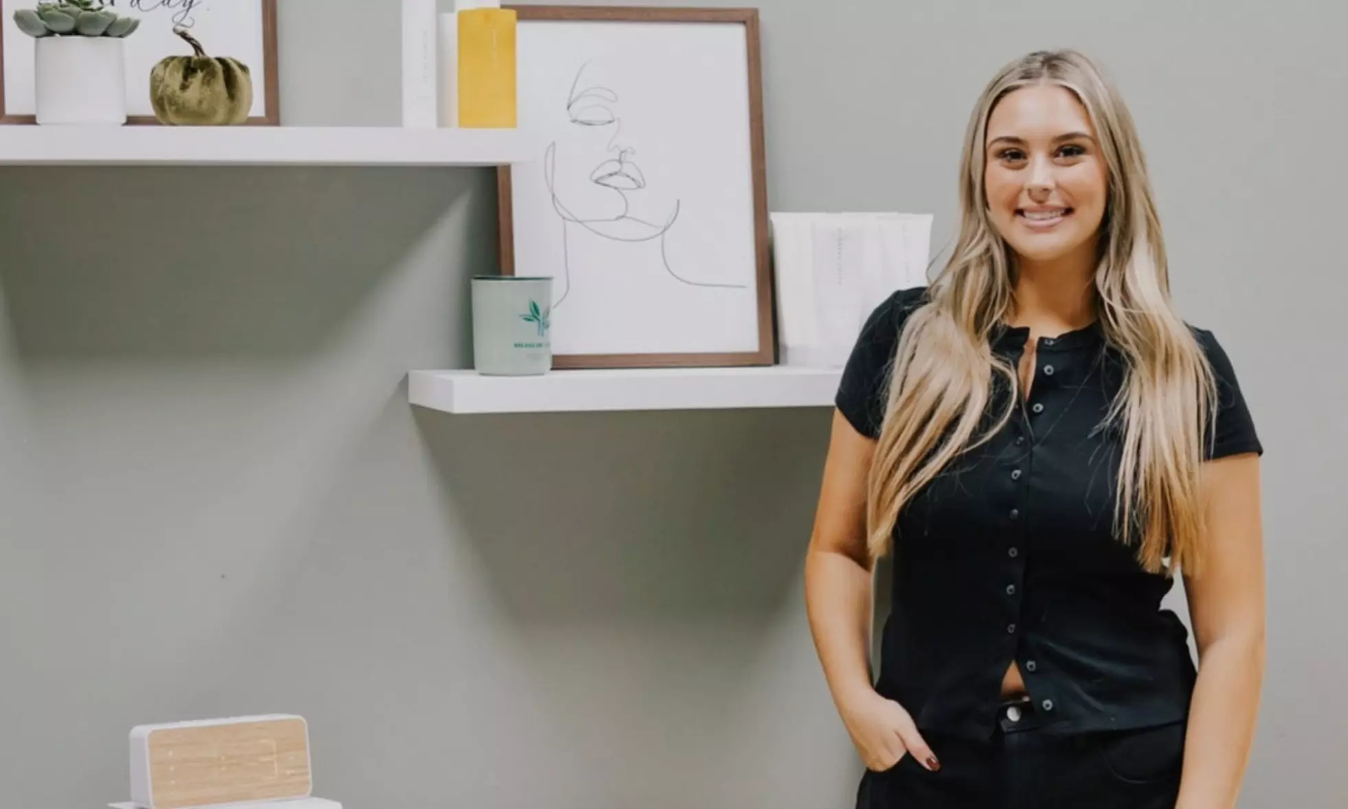 30 or 60-Min Facial with Brow Wax, 60-Min Facial with 30-Min Massage