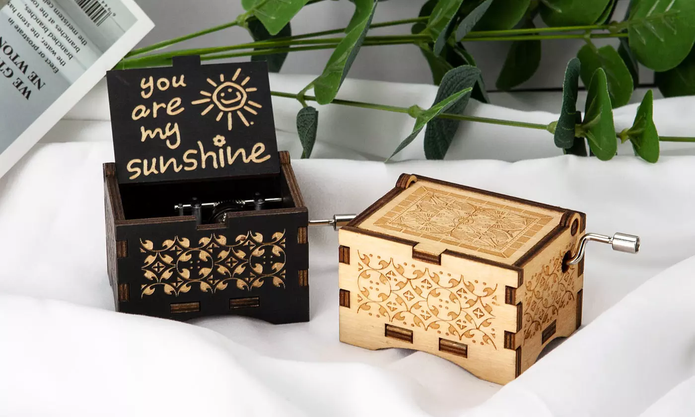 Birthday Gift Music Box You Are My Sunshine Engraved Hand Crank Wooden Music Box