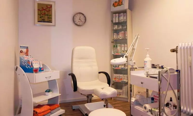 30-60 Min. Kräuterstempel-Massage für 1 Person