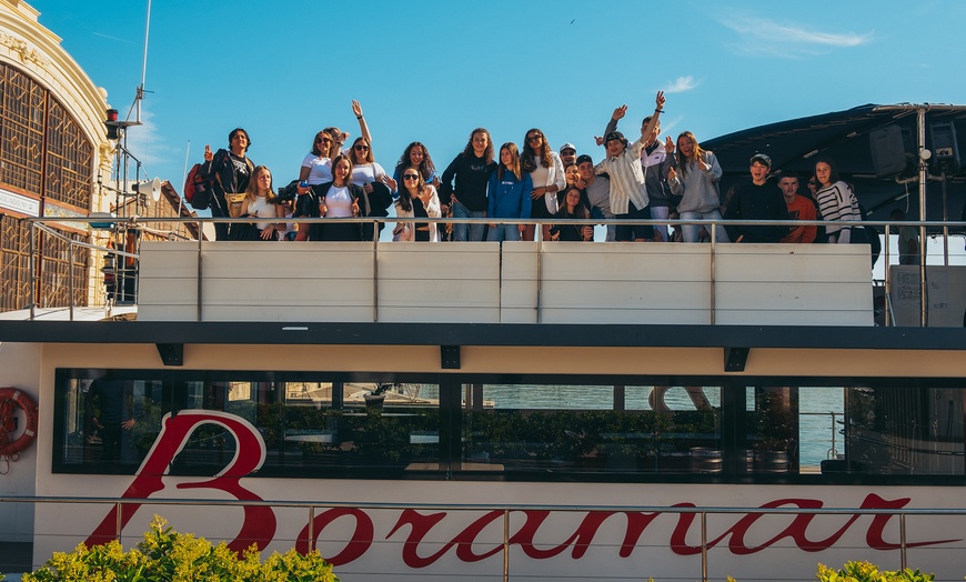 Image 4: Paseo en catamarán con baño en alta mar y bebida para niño o adulto