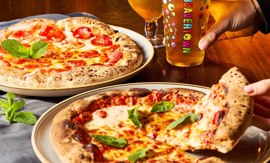 Image 4: Social Pub & Kitchen | Burgers, Pizzas, Wings, Sharers | 