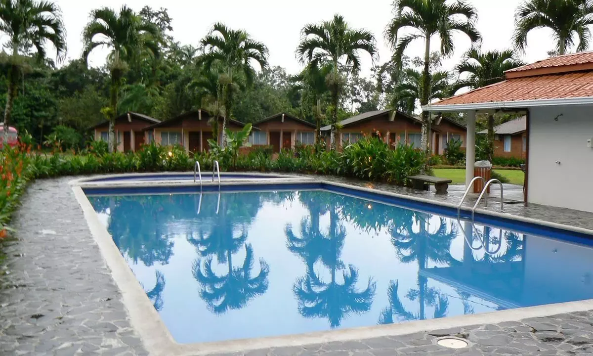 ✈ 6-Nt Costa Rica Volcano & Beach Vacation w/ Optional Air & Car