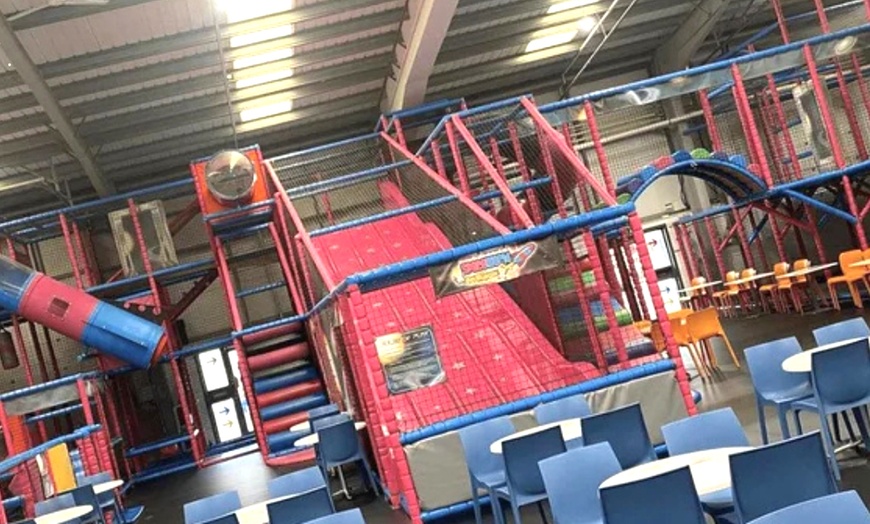 Image 5: Space World Fun for 1 Adult upto 3 Children (3+) on Hocus Pocus UV Disco