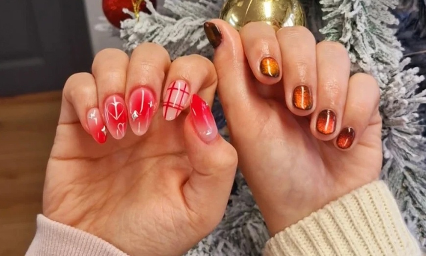 Image 3: Shellac Toes, BIAB Nails, Full Pedi w/ Shellac, File & Shellac Hand