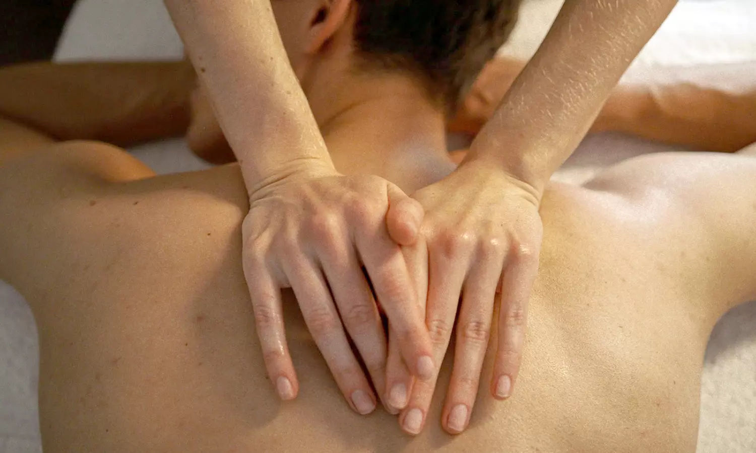 Ritual de masaje relajante en pareja con bebida de cortesía