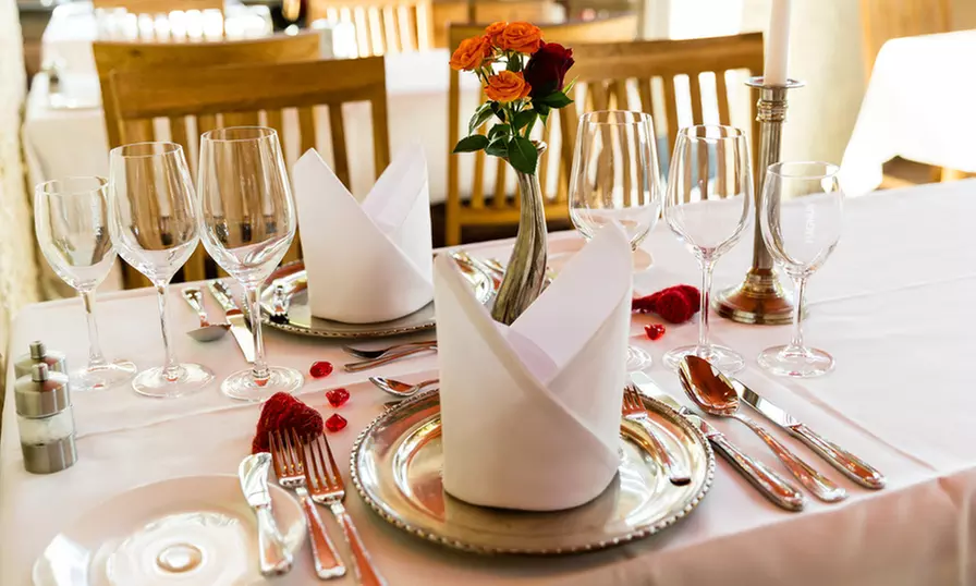 Je 1 halbe Ente ohne Knochen aus dem Ofen für 4 Personen