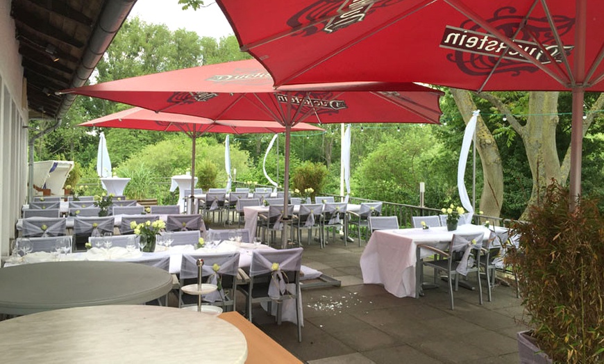 Image 3: 3-Gänge-Menü mit Wiener Schnitzel für 2 oder 4 Personen