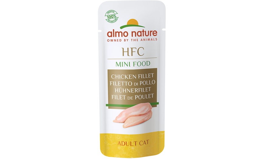 Image 2: Fino a 200 bustine di cibo umido o snack per gatti Almo Nature