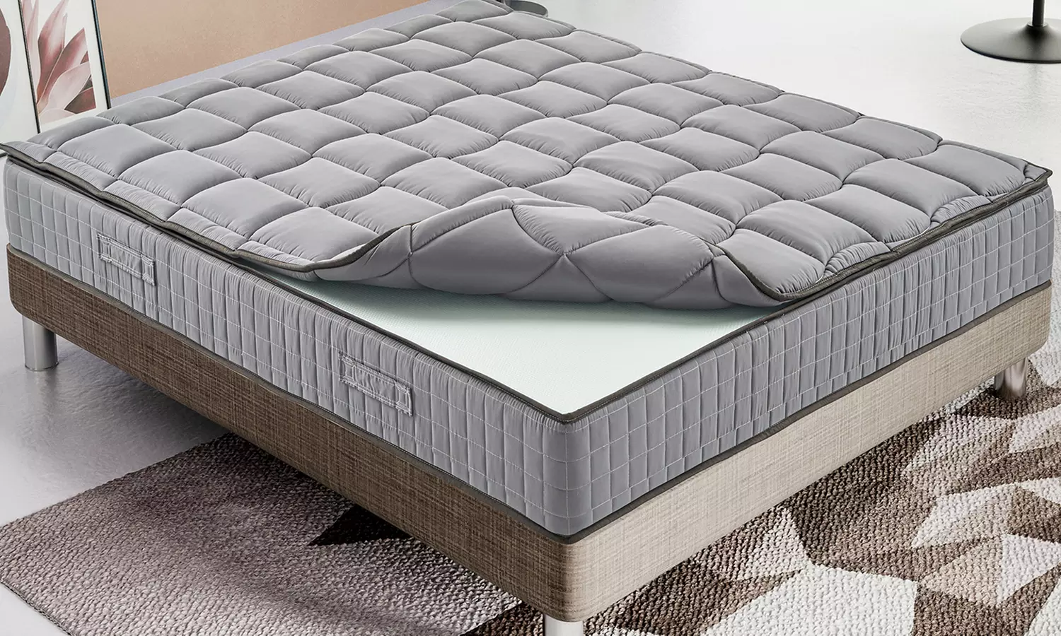 Materasso con molle ortopediche con topper in memory foam