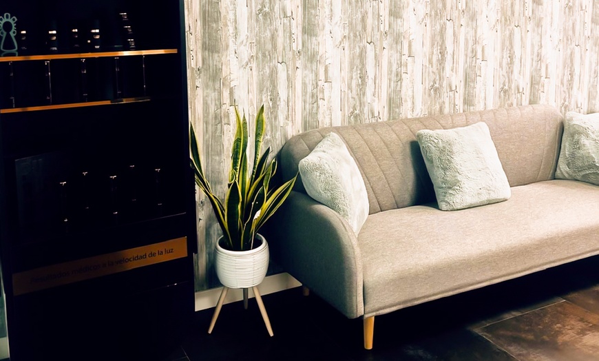 Image 12: Depilación con láser de diodo en una zona a elegir para 1 persona