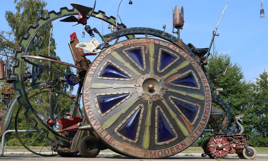 Image 20: El Mundo Fantasía