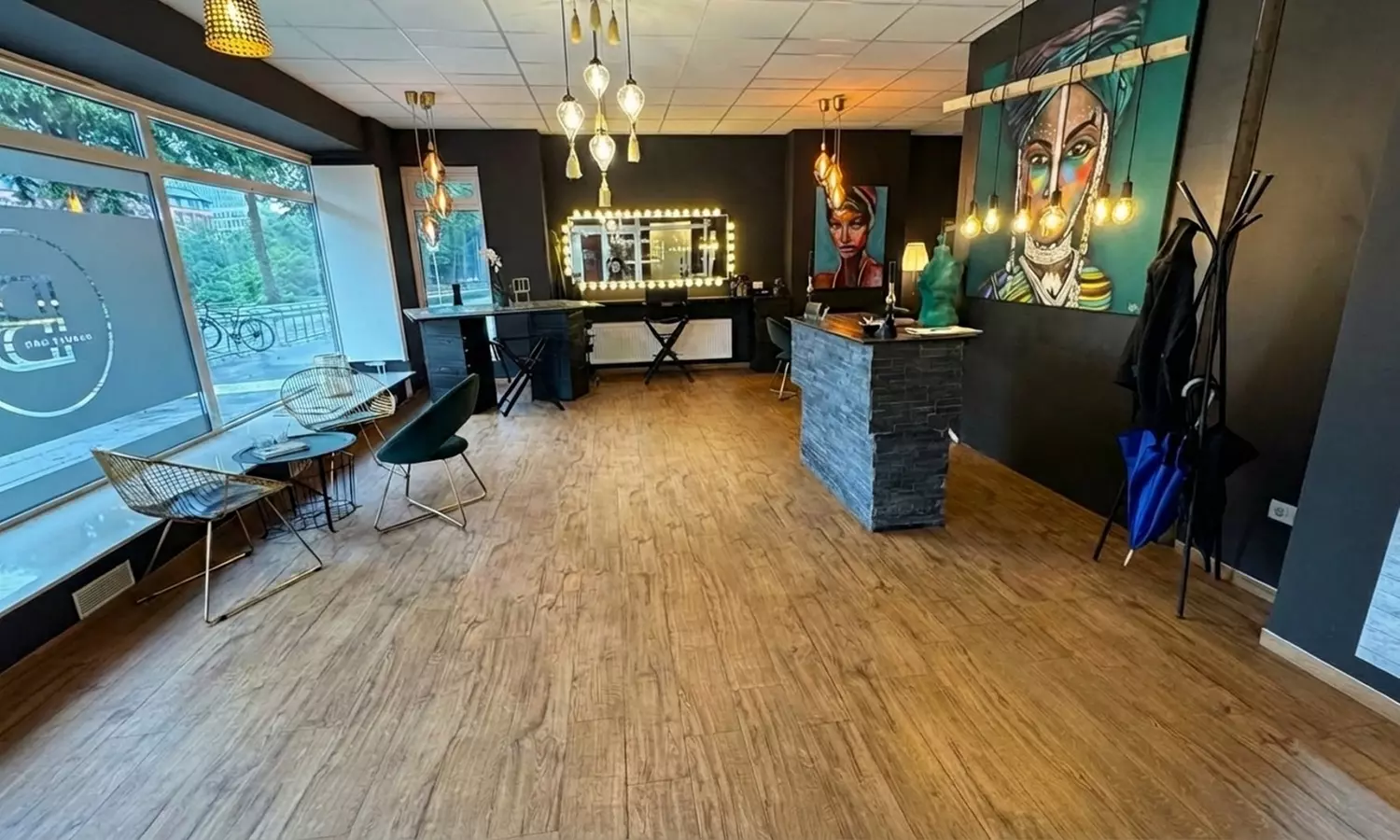 Wimpern-Lifting nach Wahl oder Augenbrauen-Lifting mit Färben & Zupfen