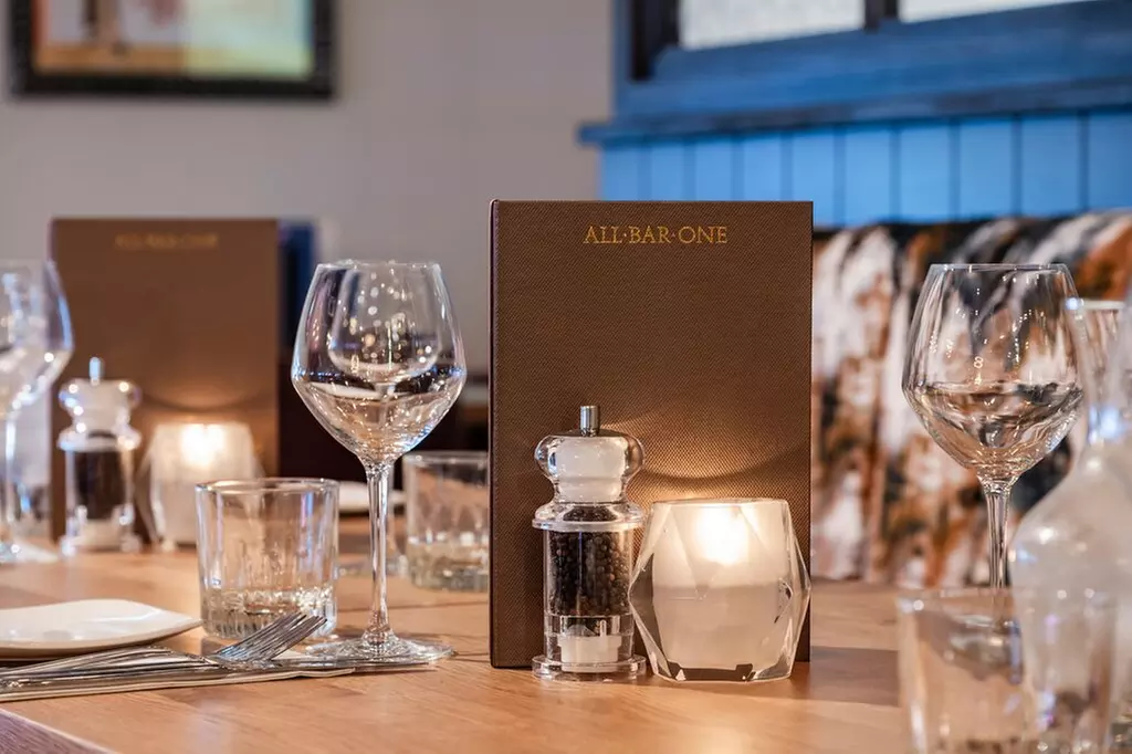 Enjoy 2 Wine Flights with Grazing Board