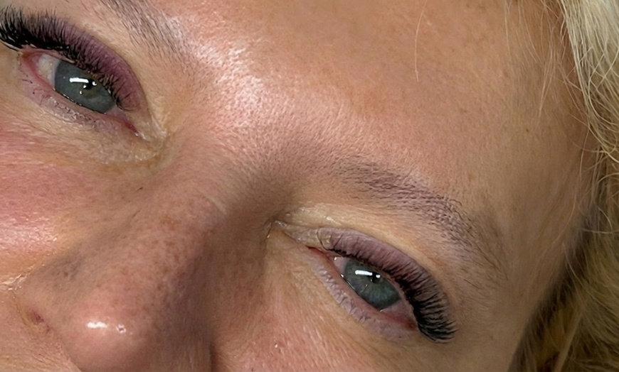 Image 16:  Get Classic Half Set Extensions 90 Pieces or Full Set Lash Extensions