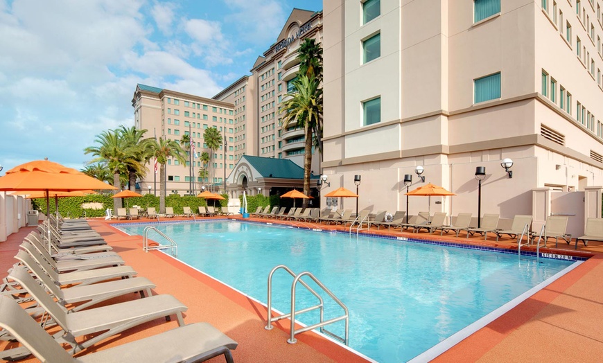 Image 25: Member-Only Deal: Steps from shopping, dining, & Orlando theme parks