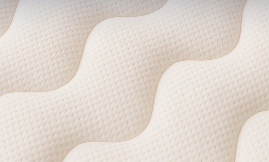 Image 3: Colchón firme y ergonómico con núcleo hipoalergénico The White Stone