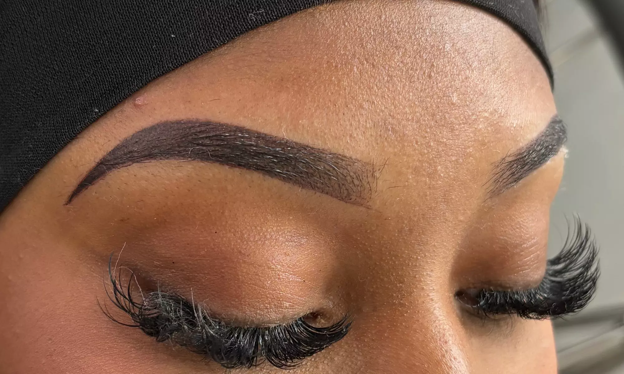 Transform Your Look with One Ombré Powder Brow or/& Touch Up Session