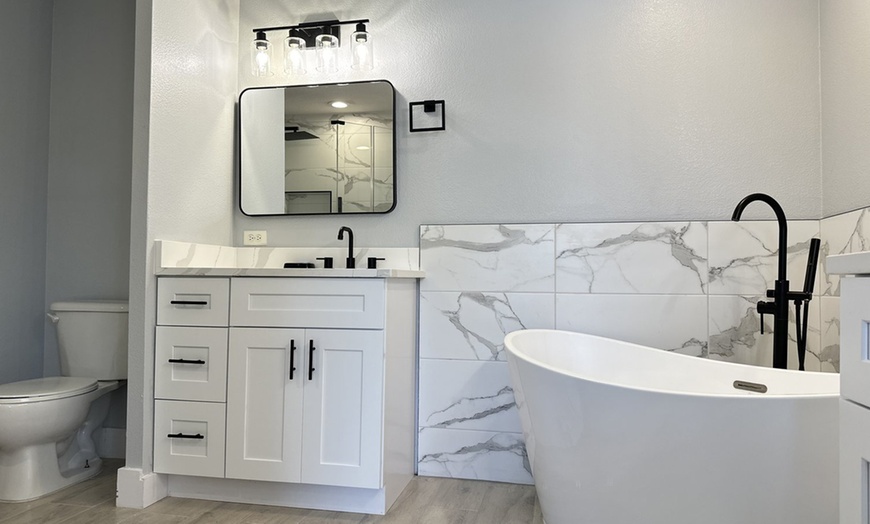 Image 23: Family Suites Hotel in Orlando near Theme Parks with Shuttle & Pool