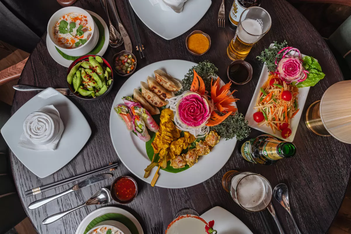 The Crazy Bear | Thai 12-Plate & Drinks | Beaconsfield & Stadhampton