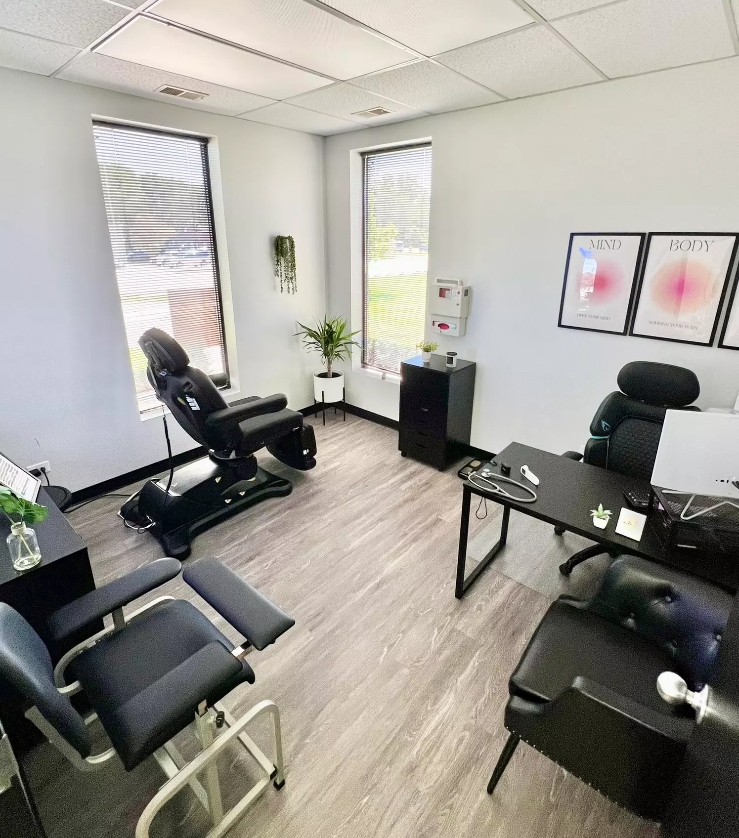 Revanesse Versa Dermal Filler for Lips or Under Eyes