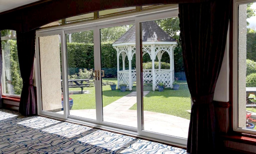 Image 3: West Lothian: Standard Double Room with Breakfast and Late Check Out