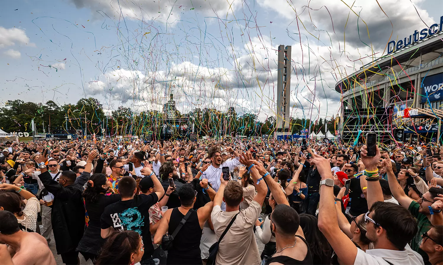 Wochenend- oder VIP-Ticket für WORLD CLUB DOME