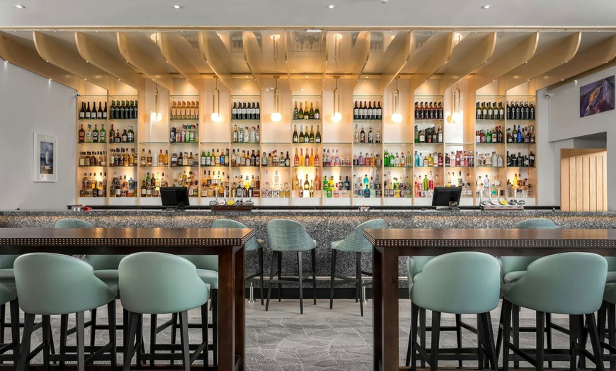 Image 3: 4* Portsmouth, Hayling Island: Double or Family Room Stay for up to 4 people 