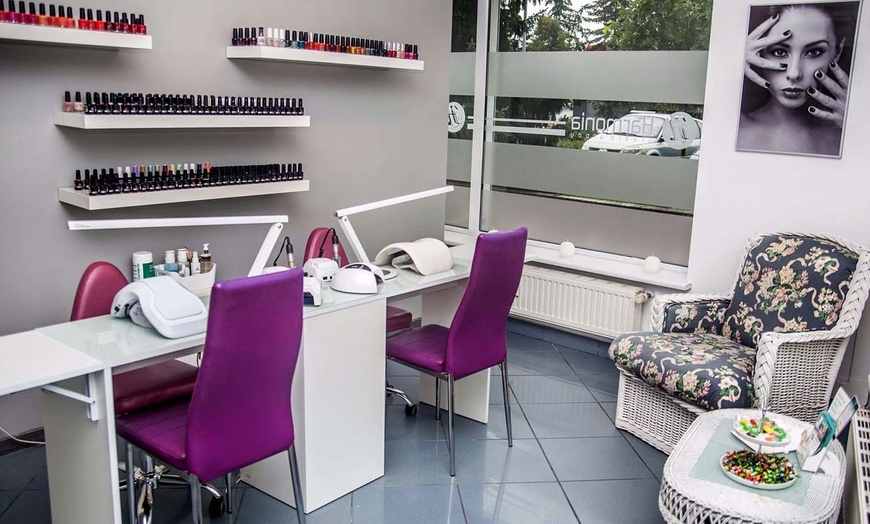 Image 2: Do 40% zniżki na Salon/studio paznokci - Manicure i pedicure w Harmonia Studio Urody