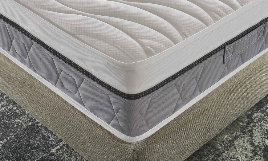 Image 2: Matelas à ressorts ensachés à 9 zones